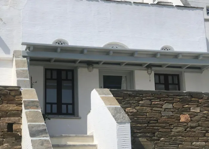 Planitis Lighthouse View * Pánormos