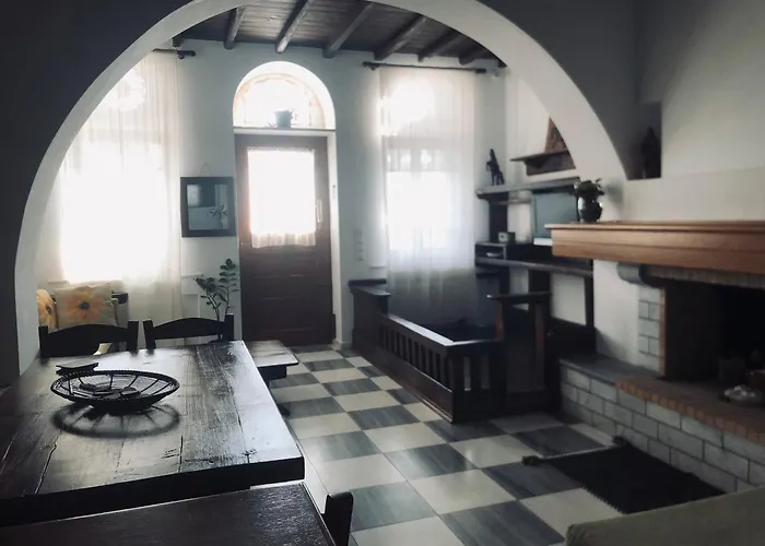 Planitis Lighthouse View Appartement Pánormos