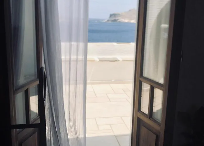 Planitis Lighthouse View Appartement Pánormos