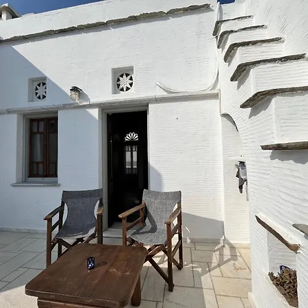 Planitis Lighthouse View Panormos (Tinos)