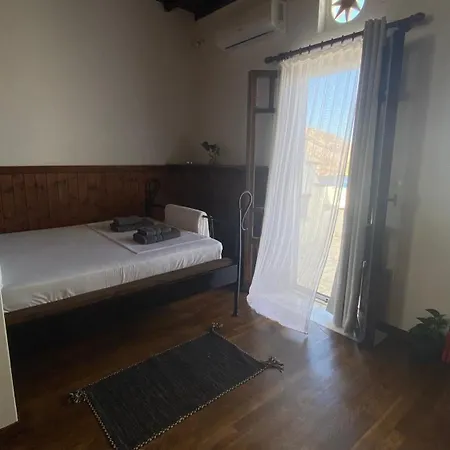 Planitis Lighthouse View Apartment Panormos (Tinos)